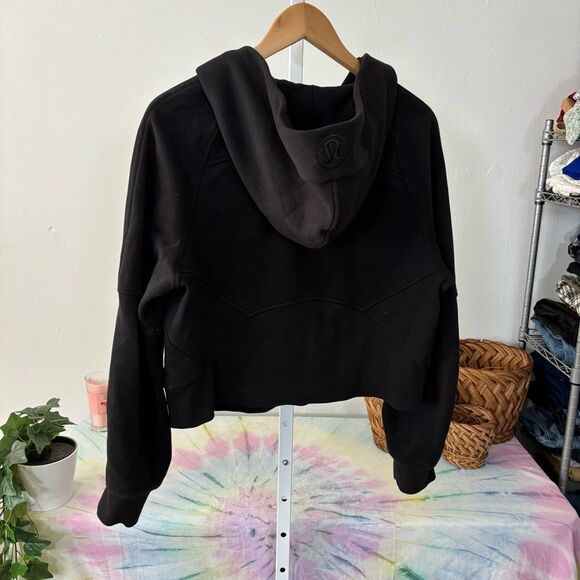 Lululemon Scuba Oversized 1/2 Zip Hoodie
Black XS / small $118 msrp sweatshirt - Picture 9 of 9
